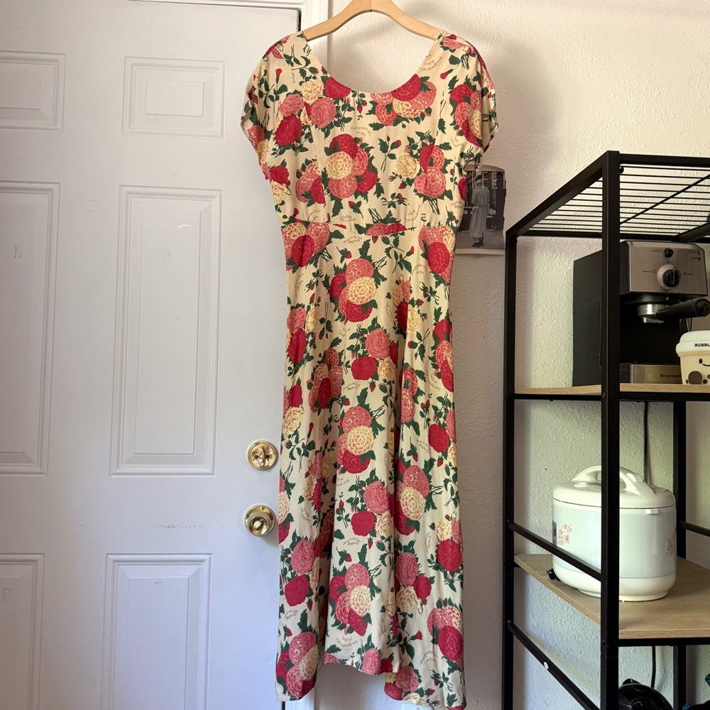 SPOILED GIRLS vintage cream red floral‎ scoop neck short sleeve midi dress